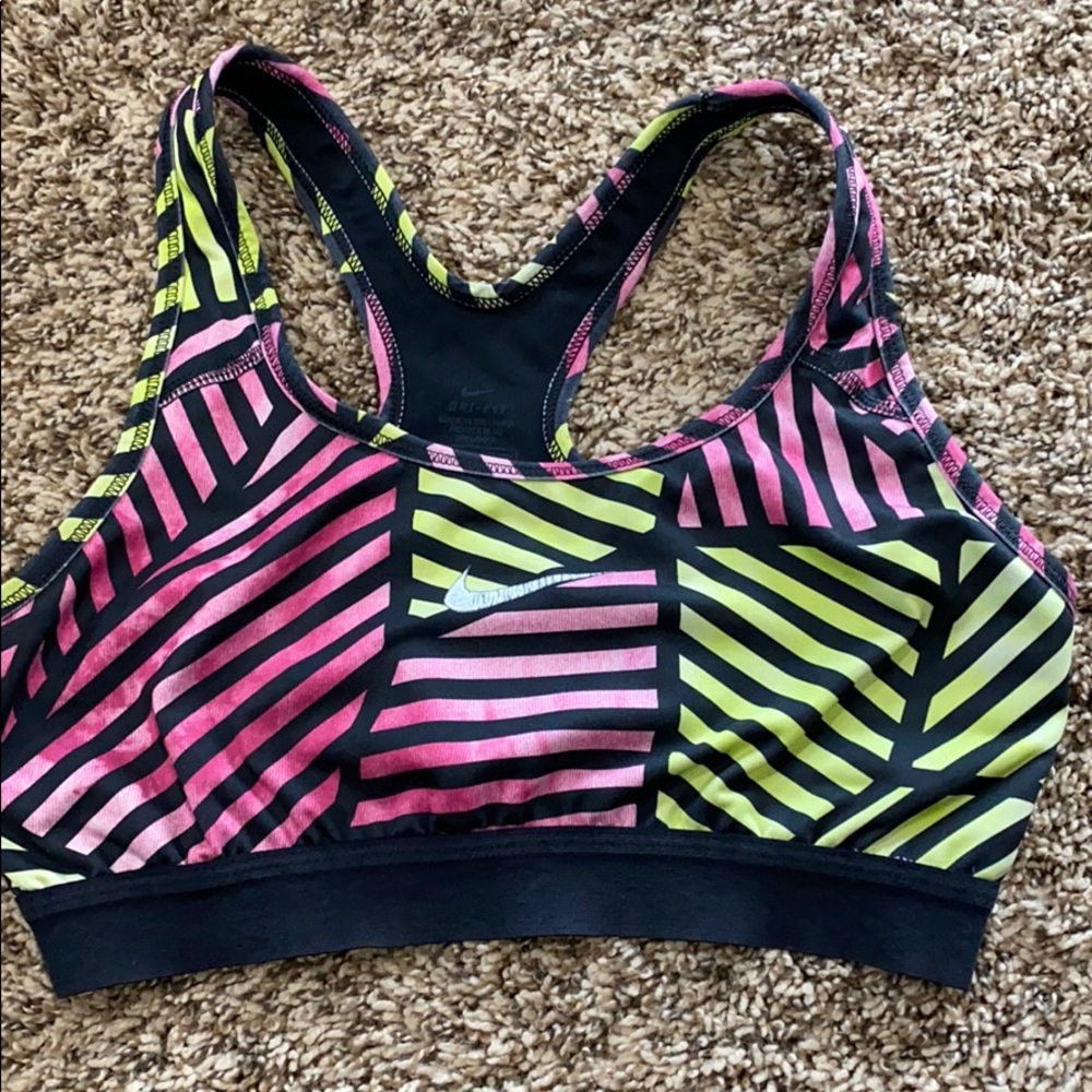 Nike Dri-Fit Sports Bra (Medium)